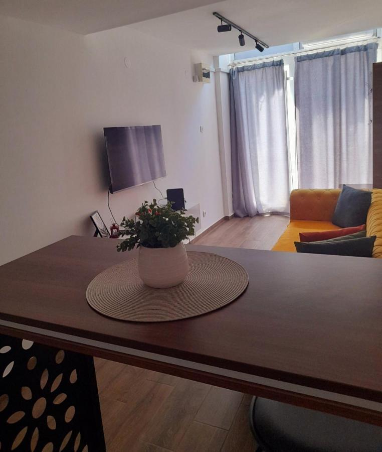 Limone Apartmani Nis Ngoại thất bức ảnh