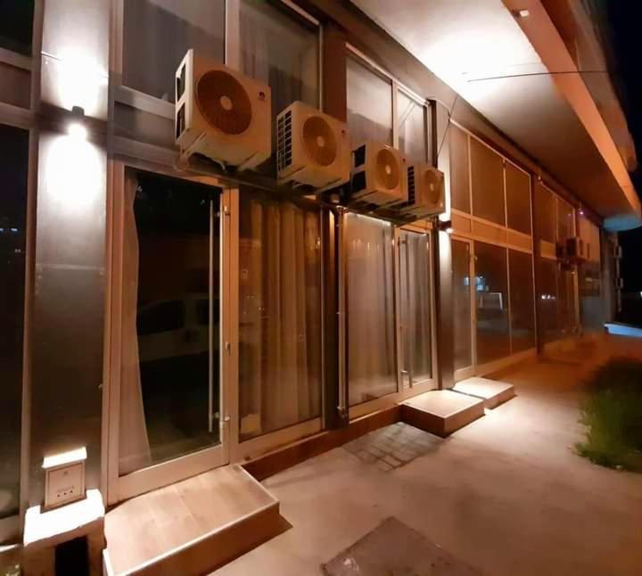 Limone Apartmani Nis Ngoại thất bức ảnh